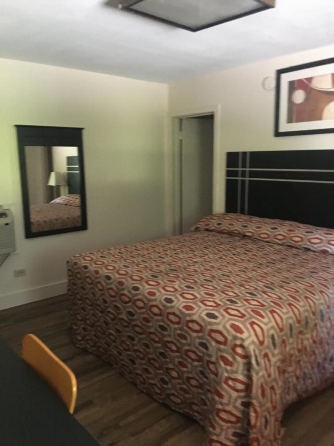 Woodlawn Hills Motel Henderson Esterno foto