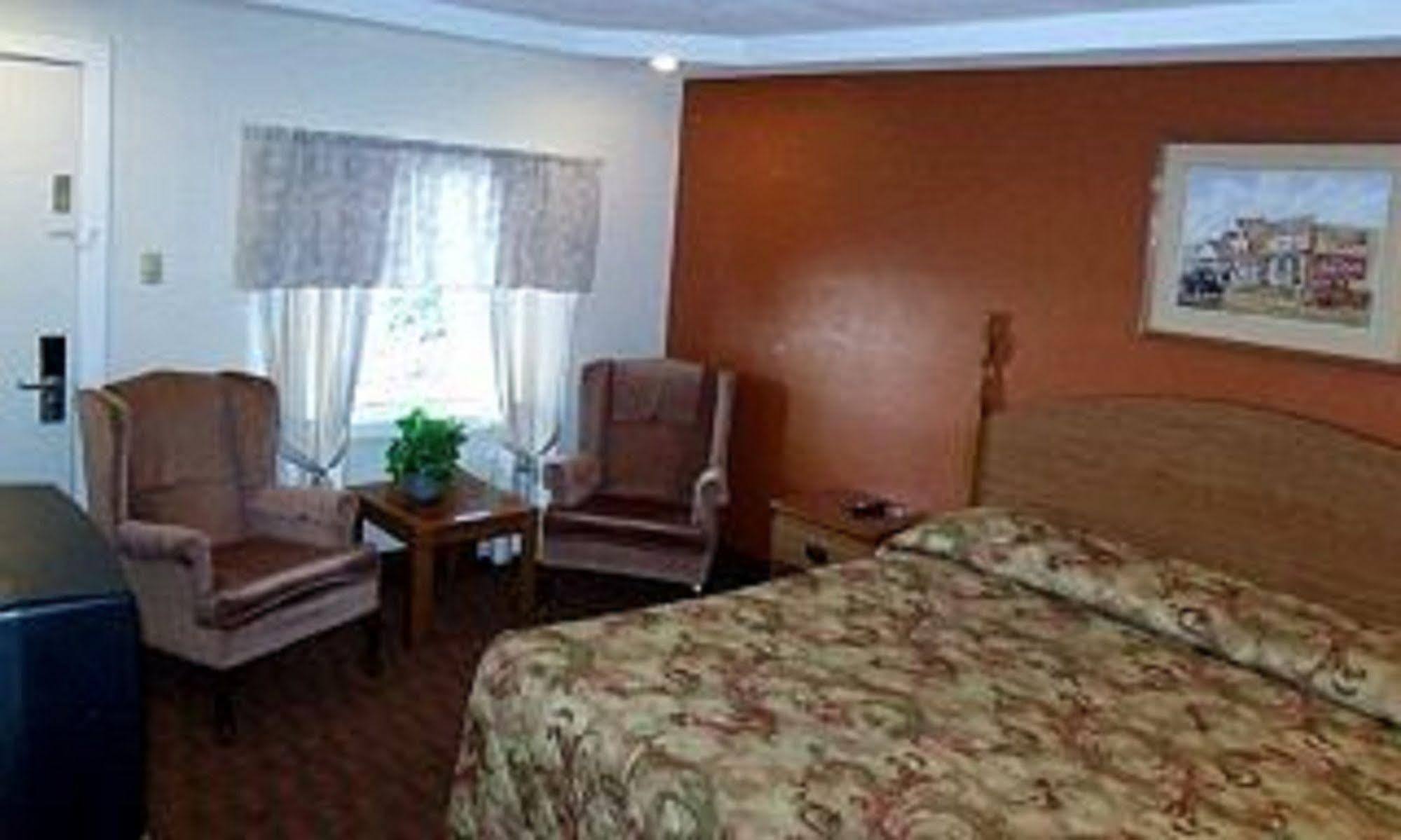 Woodlawn Hills Motel Henderson Esterno foto